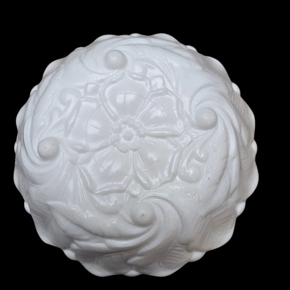 VTG 1950s Indiana Milk Glass‎ Footed Bowl Flower And Leaf Pattern 9